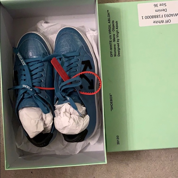 Off white denim carry over sneakers “denim” sz 36 - Picture 3 of 8